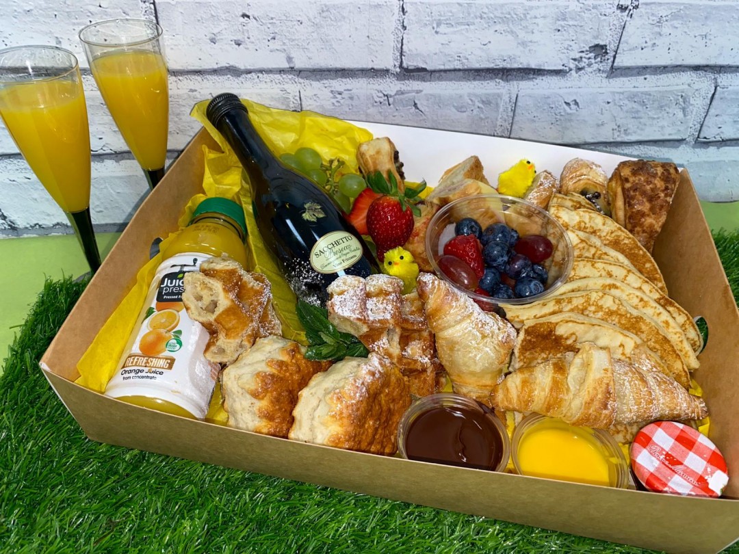 Benjamin Bunny Brunch Box